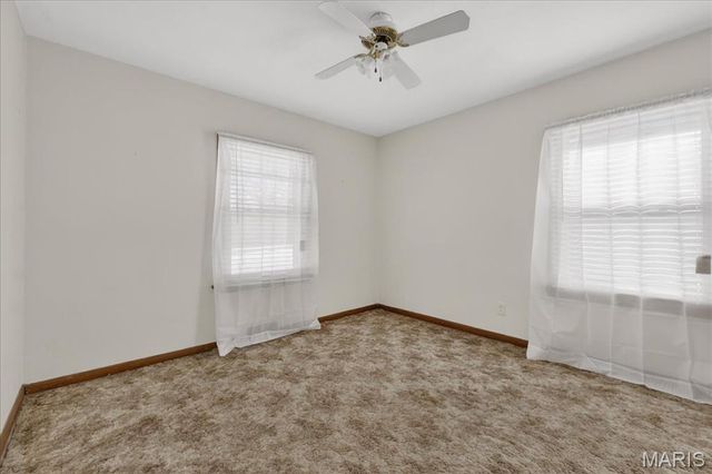 46 Garden Lane, Maryland Heights, MO 63043