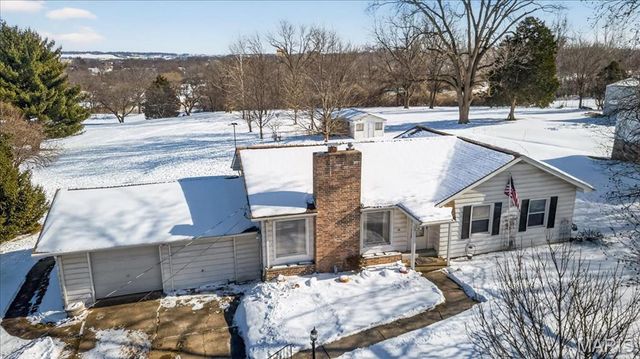 46 Garden Lane, Maryland Heights, MO 63043