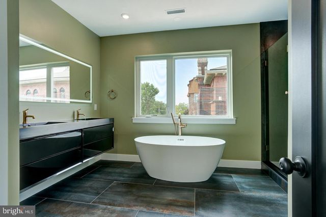 2534 E MADISON ST, Philadelphia, PA 19134