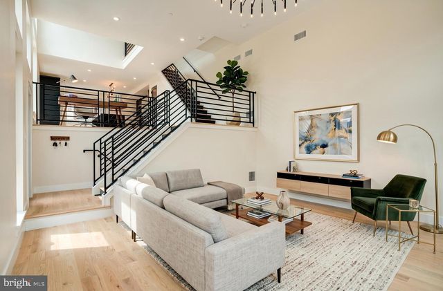 2534 E MADISON ST, Philadelphia, PA 19134