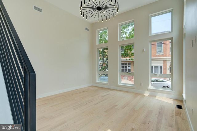 2534 E MADISON ST, Philadelphia, PA 19134