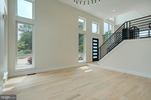 2534 E MADISON ST, Philadelphia, PA 19134
