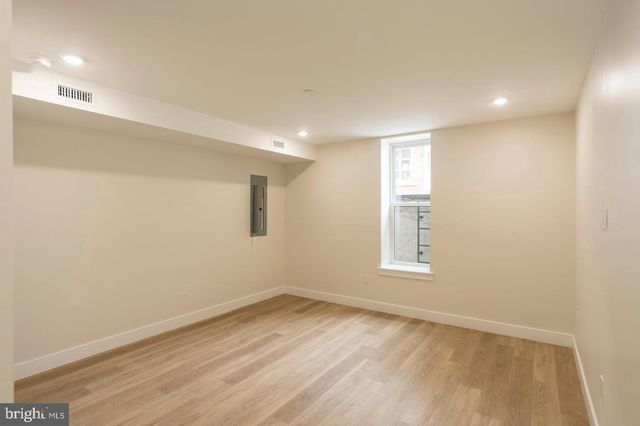 2534 E MADISON ST, Philadelphia, PA 19134