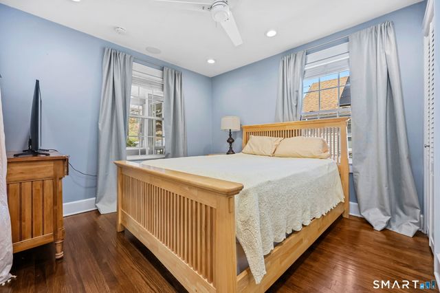 105 Knickerbocker Avenue, Stamford, CT 06907