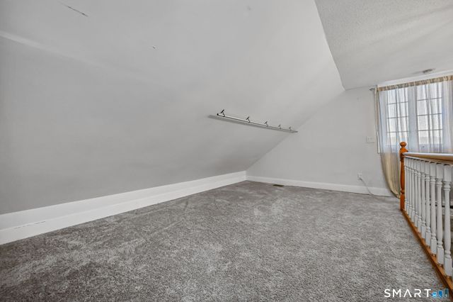 105 Knickerbocker Avenue, Stamford, CT 06907