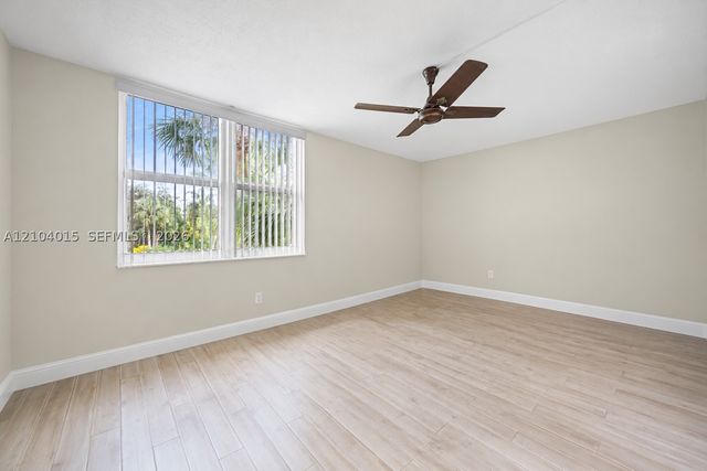 1402 NW 80th Ave 210, Margate, FL 33063