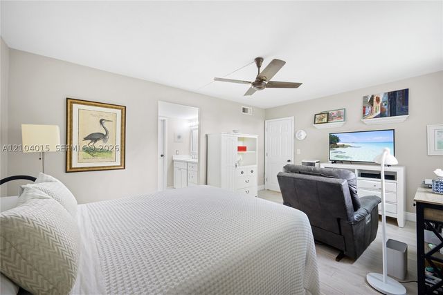 1402 NW 80th Ave 210, Margate, FL 33063