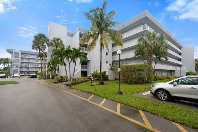 1402 NW 80th Ave 210, Margate, FL 33063