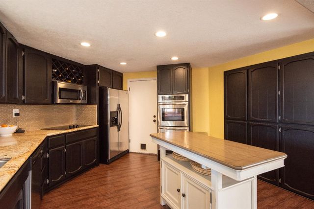 2601 Hobart Way, Modesto, CA 95358