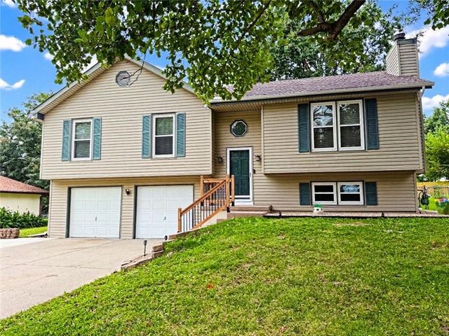 1607 NE 114 Street, Kansas City, MO 64155