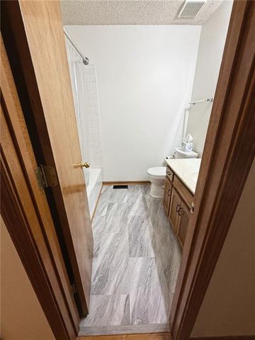 1607 NE 114 Street, Kansas City, MO 64155