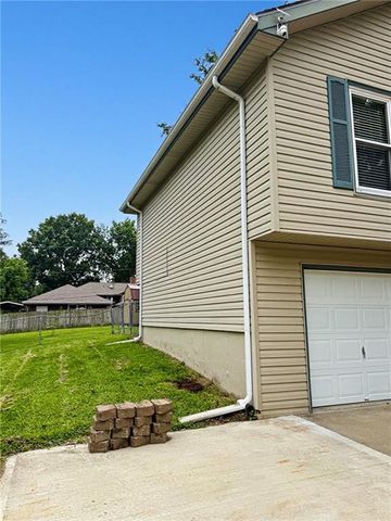 1607 NE 114 Street, Kansas City, MO 64155