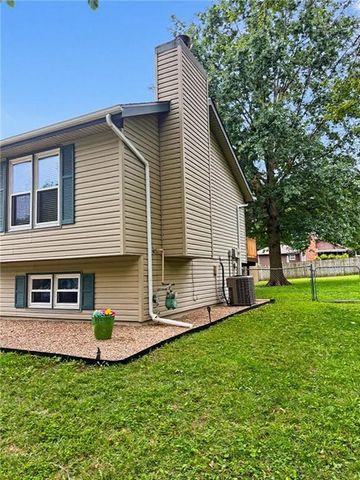 1607 NE 114 Street, Kansas City, MO 64155
