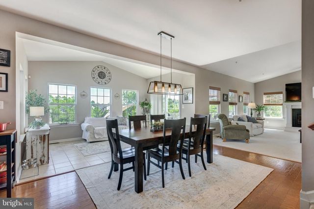2286 SWIFTWATER DR, Hanover, PA 17331