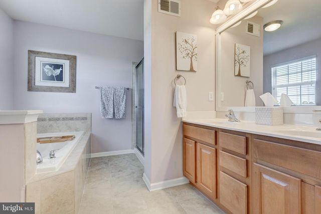 2286 SWIFTWATER DR, Hanover, PA 17331