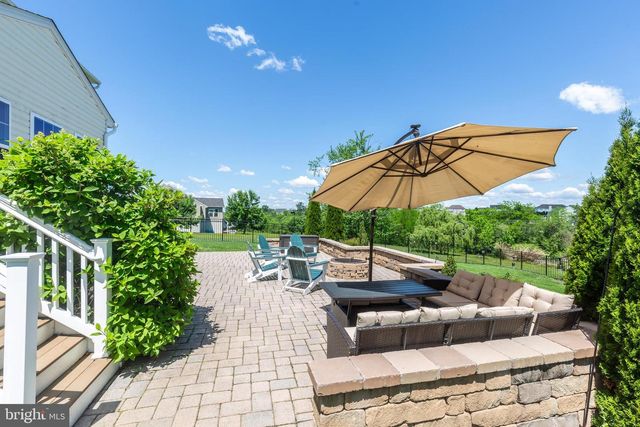 2286 SWIFTWATER DR, Hanover, PA 17331