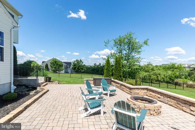 2286 SWIFTWATER DR, Hanover, PA 17331