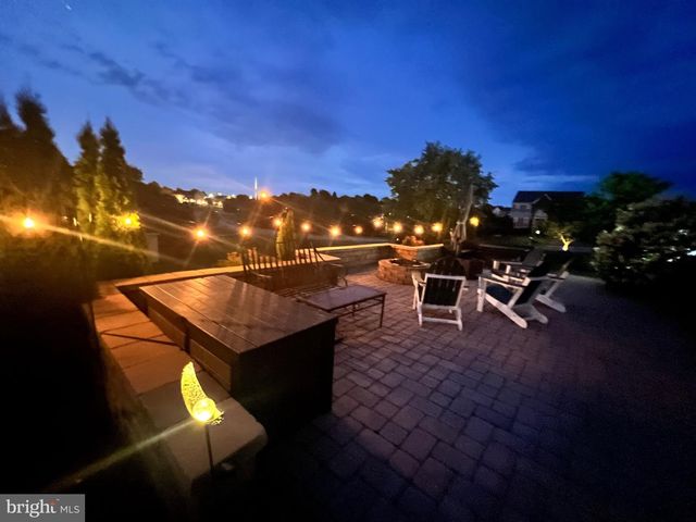 2286 SWIFTWATER DR, Hanover, PA 17331