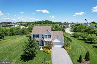 2286 SWIFTWATER DR, Hanover, PA 17331