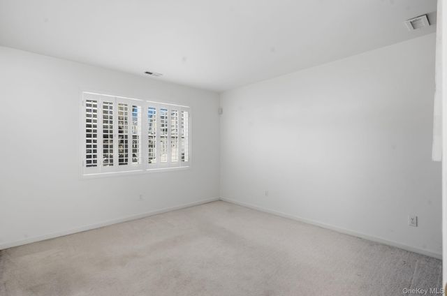 39 Deer Crossing Drive, Fishkill, NY 12524