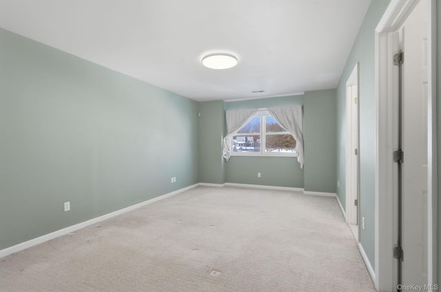 39 Deer Crossing Drive, Fishkill, NY 12524