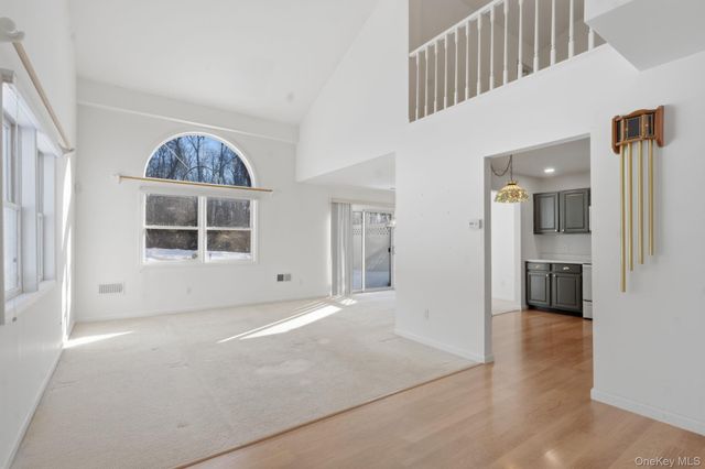 39 Deer Crossing Drive, Fishkill, NY 12524