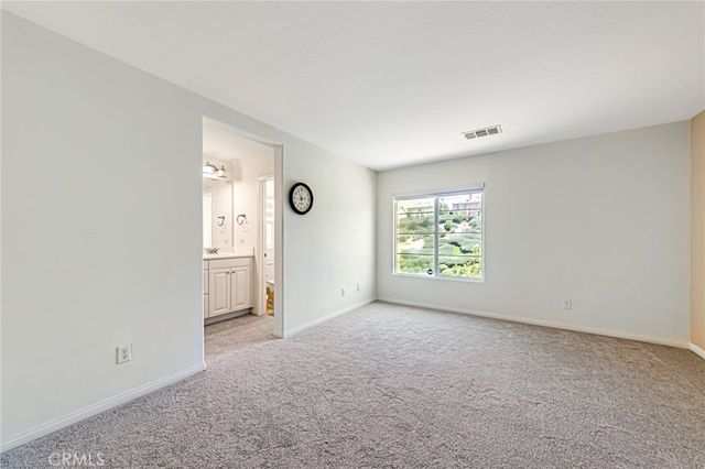19523 Opal Lane, Saugus, CA 91350