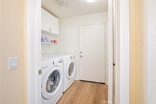19523 Opal Lane, Saugus, CA 91350