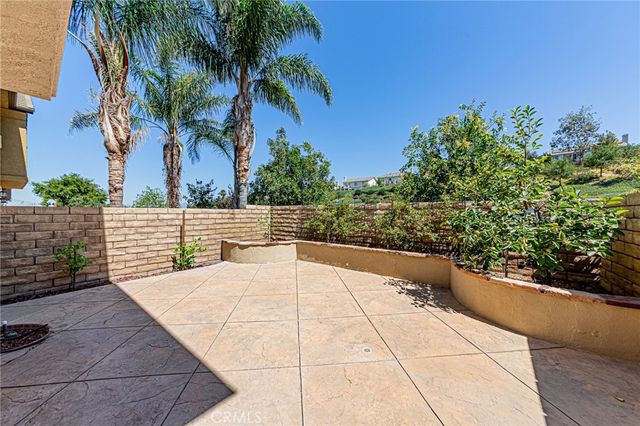 19523 Opal Lane, Saugus, CA 91350