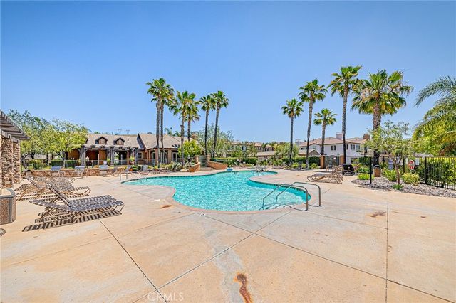 19523 Opal Lane, Saugus, CA 91350