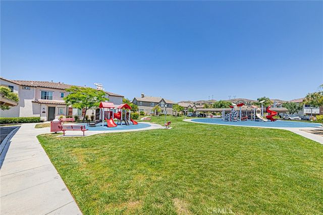 19523 Opal Lane, Saugus, CA 91350
