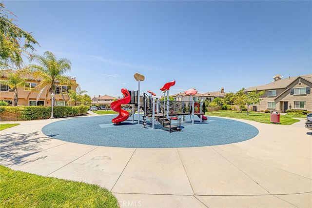 19523 Opal Lane, Saugus, CA 91350