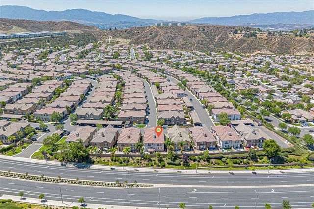 19523 Opal Lane, Saugus, CA 91350