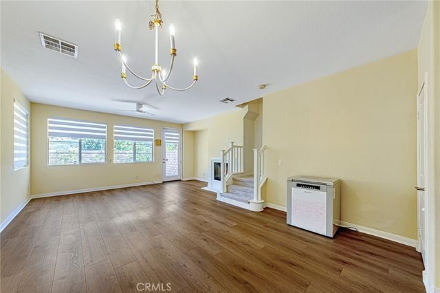 19523 Opal Lane, Saugus, CA 91350