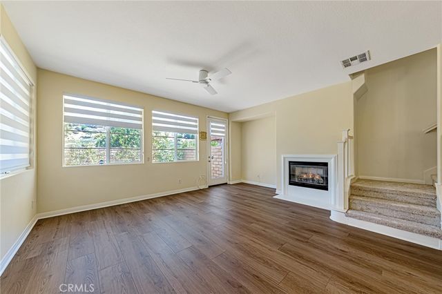 19523 Opal Lane, Saugus, CA 91350