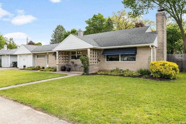 126 S Ironwood Drive, South Bend, IN 46615
