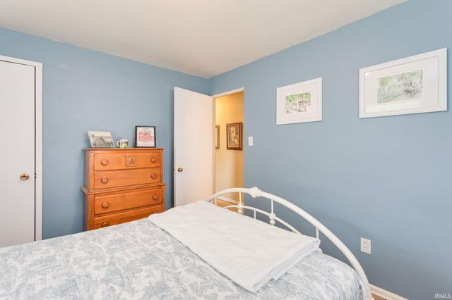 126 S Ironwood Drive, South Bend, IN 46615