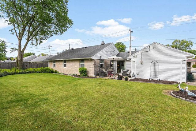 126 S Ironwood Drive, South Bend, IN 46615