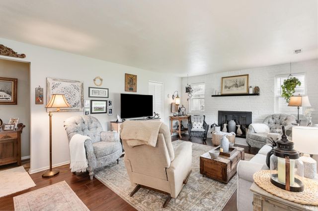 126 S Ironwood Drive, South Bend, IN 46615