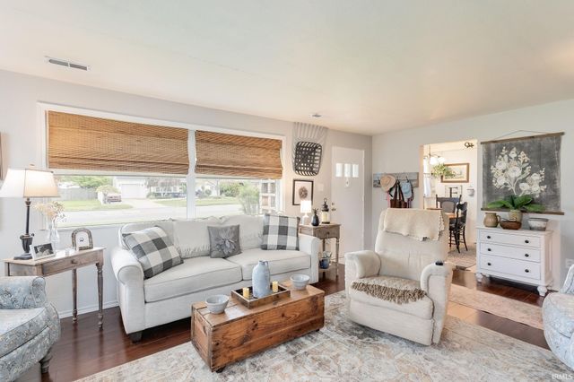 126 S Ironwood Drive, South Bend, IN 46615