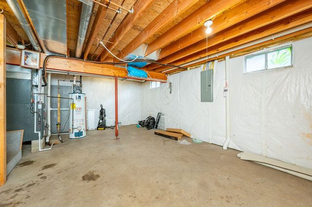 1231 Jerlynn Avenue, Des Moines, IA 50313