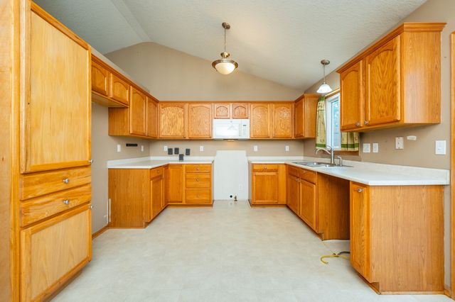 1231 Jerlynn Avenue, Des Moines, IA 50313