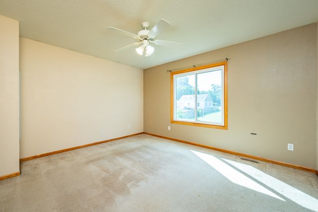 1231 Jerlynn Avenue, Des Moines, IA 50313