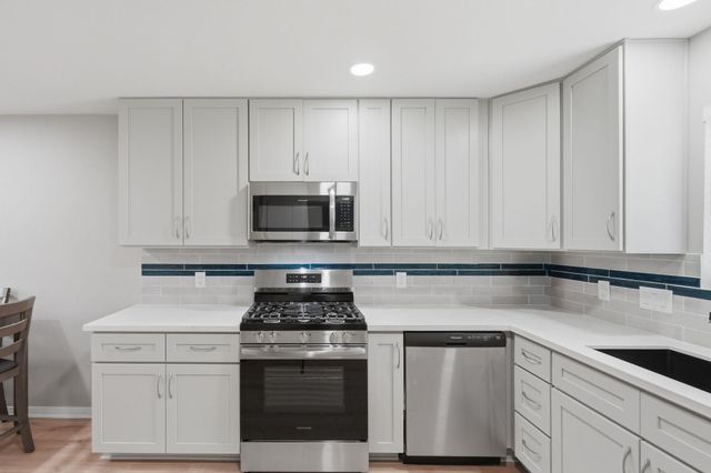 1919 20th Street, Huntsville, TX 77340