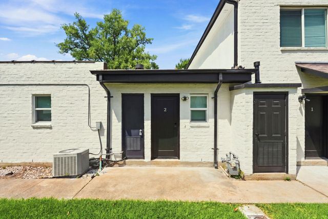 1919 20th Street, Huntsville, TX 77340