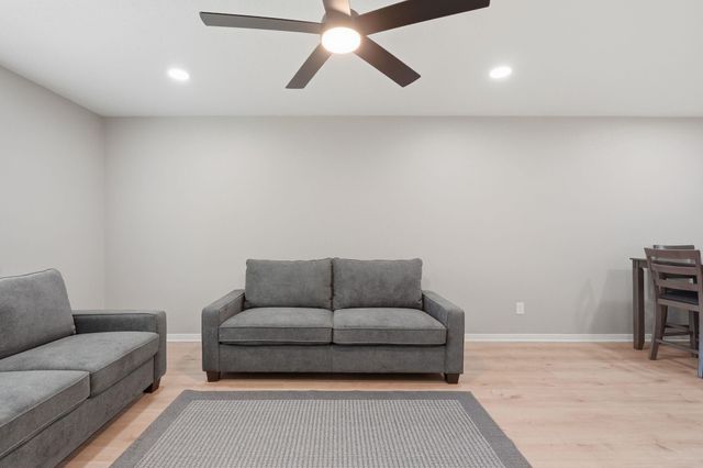 1919 20th Street, Huntsville, TX 77340