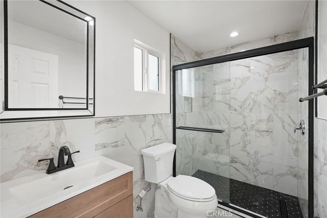 5842 Lexington Avenue, Hollywood, CA 90038