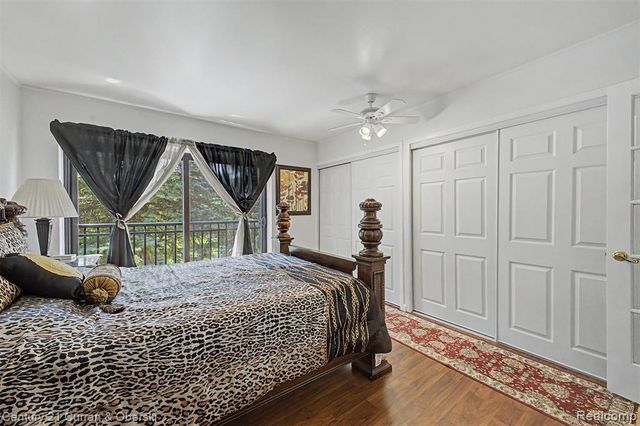 18240 University Park Drive, Livonia, MI 48152