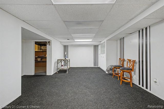 18240 University Park Drive, Livonia, MI 48152