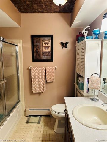 12104 Lexington Drive 3, South Lyon, MI 48178